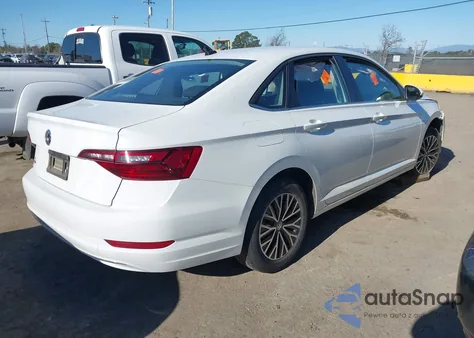 2021 Volkswagen Jetta 1.4T R-Line/1.4T S/1.4T Se z USA, uszkodzony, nr VIN 3VWC57BU2MM023738